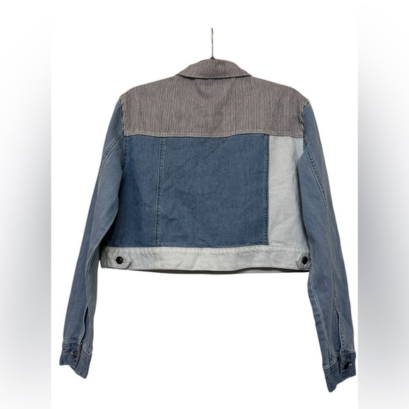 Cropped Color-blocked Denim Jacket - Picture 2 of 5